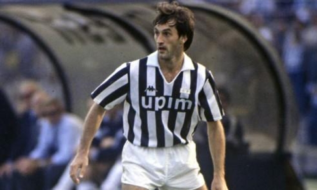De Agostini: "Io, terzino col 10 di Zico e Platini. Con l'aiuto di Vialli ho sconfitto un tumore" 1 De Agostini: "Io, terzino col 10 di Zico e Platini. Con l'aiuto di Vialli ho sconfitto un tumore"