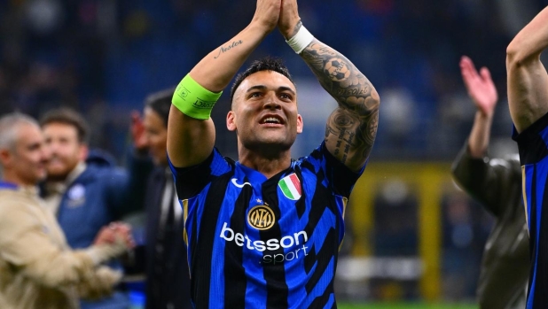 Inter-Barcellona, le pagelle: Acerbi commovente (8), Lautaro esempio per tutti (8,5) 14 Inter-Barcellona, le pagelle: Acerbi commovente (8), Lautaro esempio per tutti (8,5)
