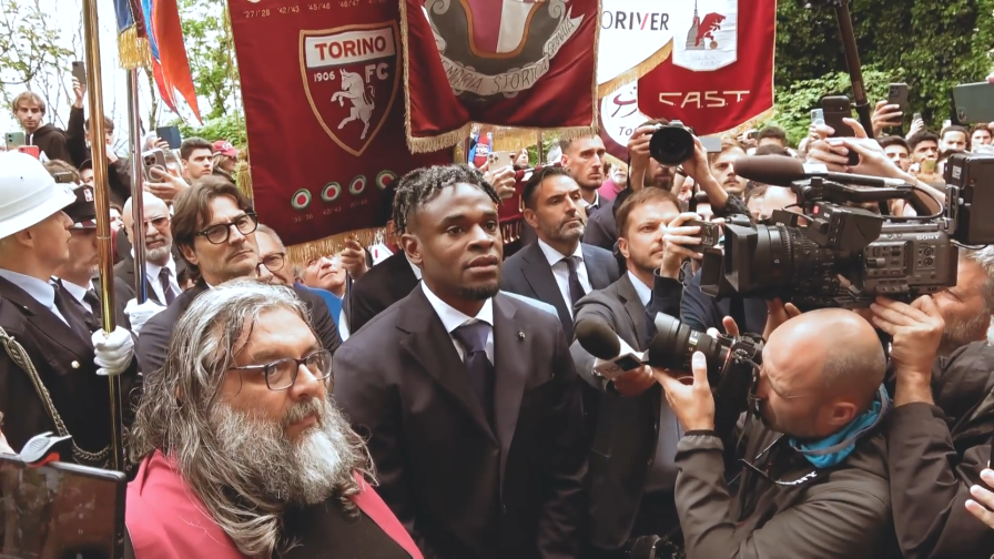 Zapata cuore granata: "Ecco cosa significa giocare per il Toro"