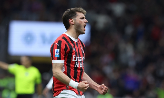 Gimenez, 3 gare di fila a bonus: è l’attaccante del Milan su cui puntare nel finale di campionato? 15 Gimenez, 3 gare di fila a bonus: è l’attaccante del Milan su cui puntare nel finale di campionato?