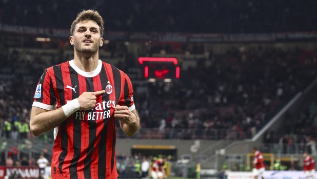 Milan-Bologna, le pagelle: Gimenez da 8, fiducia ritrovata. De Silvestri affonda, 5 12 Milan-Bologna, le pagelle: Gimenez da 8, fiducia ritrovata. De Silvestri affonda, 5