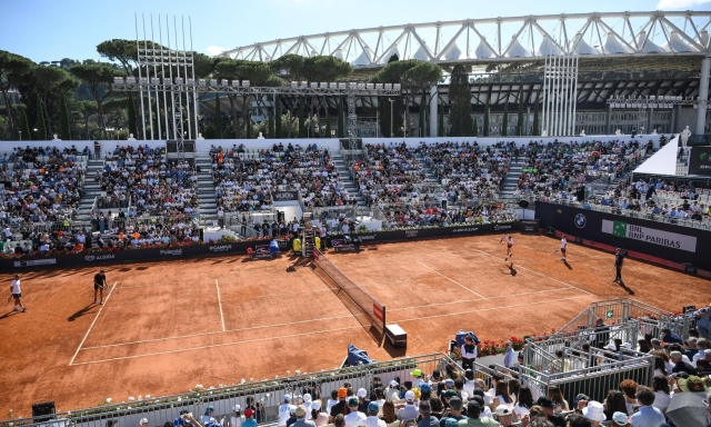 Ingorgo Foro Italico: oltre 100mila persone tra Sinner e Lazio-Juve. E Alcaraz snobba Jannik… 1 Ingorgo Foro Italico: oltre 100mila persone tra Sinner e Lazio-Juve. E Alcaraz snobba Jannik…
