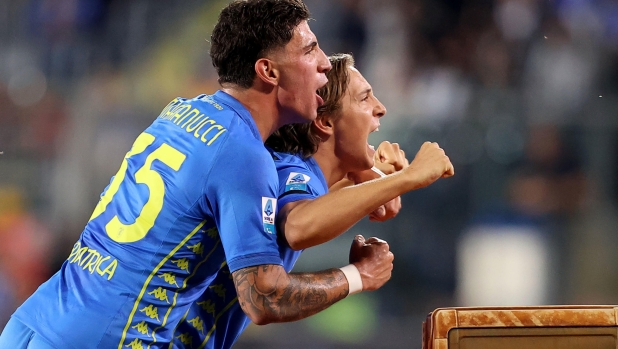 LIVE Empoli-Parma 1-0: Leoni respinge il destro da fuori di Cacace 15 LIVE Empoli-Parma 1-0: Leoni respinge il destro da fuori di Cacace