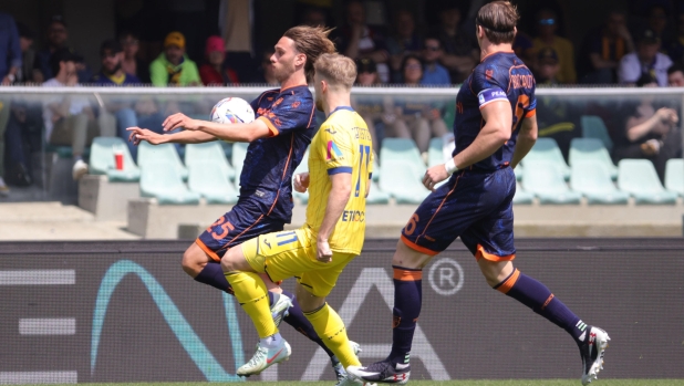 LIVE Verona-Lecce 0-1: gol di Krstovic, dopo Suslov, anche Duda ammonito 15 LIVE Verona-Lecce 0-1: gol di Krstovic, dopo Suslov, anche Duda ammonito