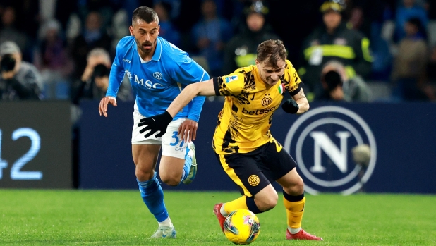 Pareggi e sconfitte con le "piccole": i punti persi per strada da Inter e Napoli 12 Pareggi e sconfitte con le "piccole": i punti persi per strada da Inter e Napoli