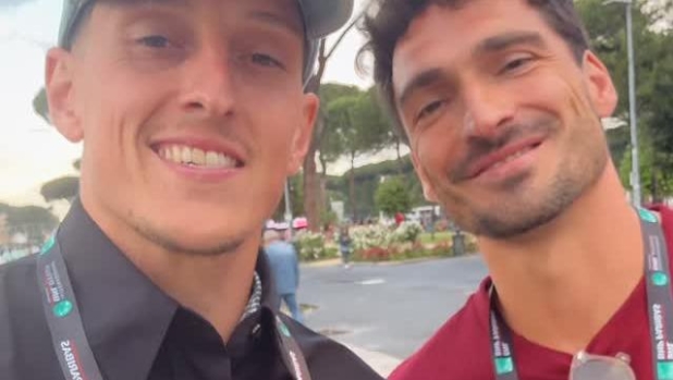 Hummels e Gollini tifosi: agli Internazionali per supportare Zverev 12 Hummels e Gollini tifosi: agli Internazionali per supportare Zverev