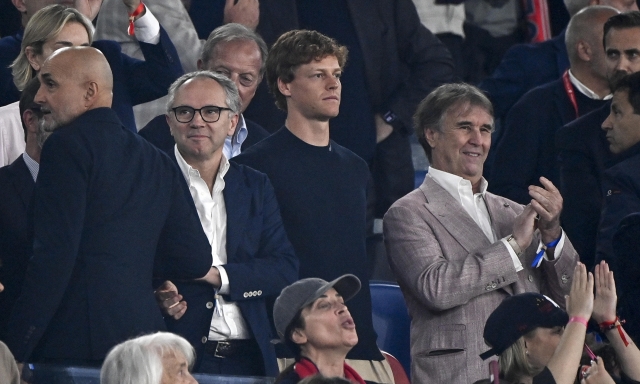 Milan-Bologna, da Sinner a Baggio quanti tifosi vip in tribuna all'Olimpico 15 Milan-Bologna, da Sinner a Baggio quanti tifosi vip in tribuna all'Olimpico