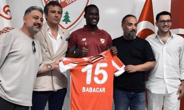 Babacar: "Io, Balotelli, le botte con Vargas, la Turchia. Con Firenze storia d'amore e ansia"