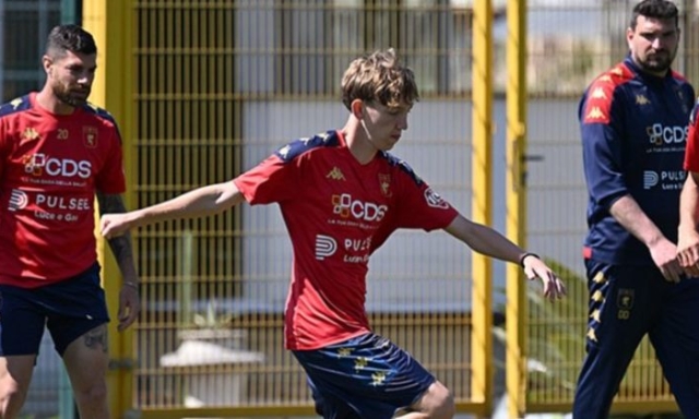 Chi è Roberto Scaglione, il 15enne del Genoa che può battere il record di Camarda 15 Chi è Roberto Scaglione, il 15enne del Genoa che può battere il record di Camarda