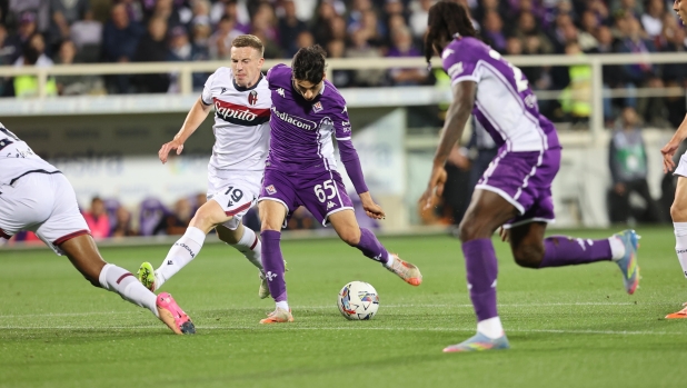 LIVE Fiorentina-Bologna 1-0: esce Comuzzo per infortunio, entra Pongracic
