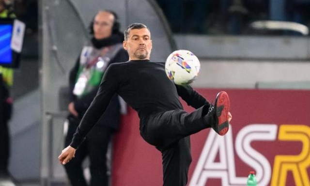 Conceiçao se la prende con l'arbitro e parla di futuro: "Ognuno valuterà il proprio lavoro" 1 Conceiçao se la prende con l'arbitro e parla di futuro: "Ognuno valuterà il proprio lavoro"