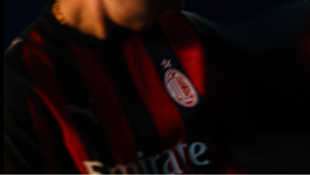 Milan, svelata (in un frame) la nuova maglia 2025-26: ecco come sarà 1 Milan, svelata (in un frame) la nuova maglia 2025-26: ecco come sarà