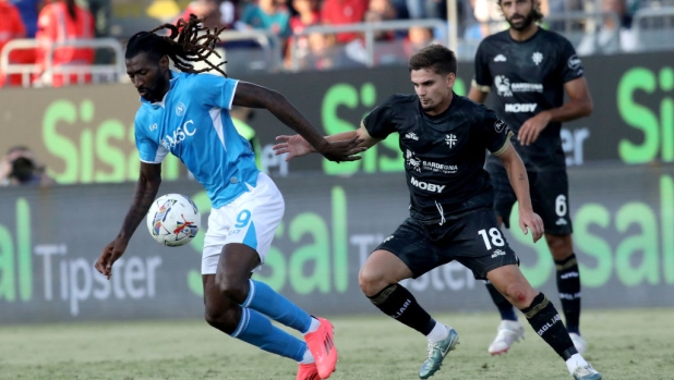 Napoli-Cagliari, ora Conte non può più sbagliare: il pronostico 1 Napoli-Cagliari, ora Conte non può più sbagliare: il pronostico