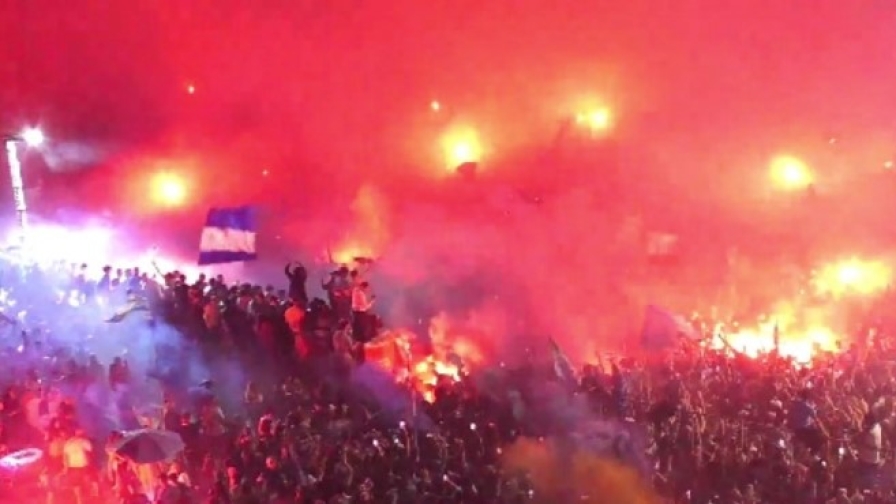 Segna McTominay, Napoli esplode di gioia: il video dei festeggiamenti è impressionante
