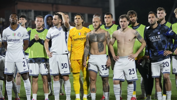 Amarezza Inter, De Vrij: "Non abbiamo meritato lo scudetto". Augusto: "Sprecate grandi occasioni"