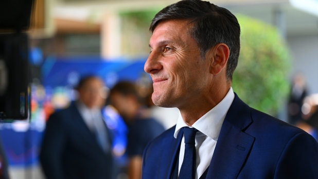 Zanetti ci crede: "Inter, il calcio regala rivincite. Non rimane che coronare il sogno" 16 Zanetti ci crede: "Inter, il calcio regala rivincite. Non rimane che coronare il sogno"