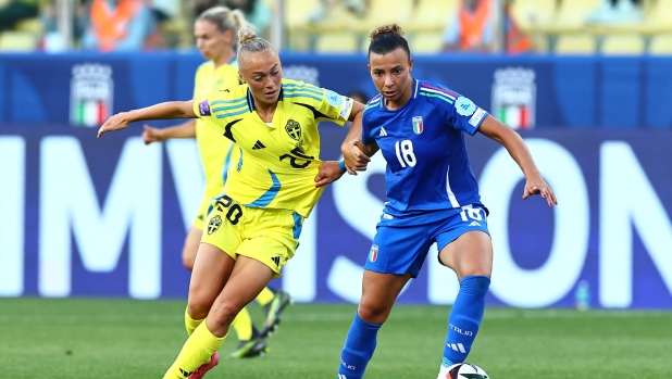 Nations femminile, per l'Italia è 0-0 con la Svezia. Per restare in Lega A serve vincere in Galles 15 Nations femminile, per l'Italia è 0-0 con la Svezia. Per restare in Lega A serve vincere in Galles