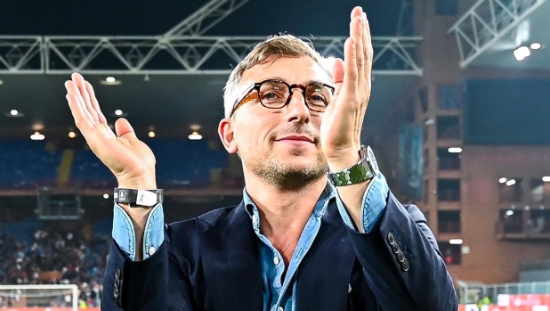 Manfredi: "Samp diffamata da Cellino. Club verso il tracollo per colpa di chi oggi provoca in tv" 1 Manfredi: "Samp diffamata da Cellino. Club verso il tracollo per colpa di chi oggi provoca in tv"