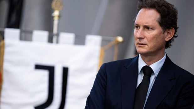 Vertice tra Elkann, Comolli e Chiellini: la Juve riparte da Yildiz. Tudor e Vlahovic i nodi