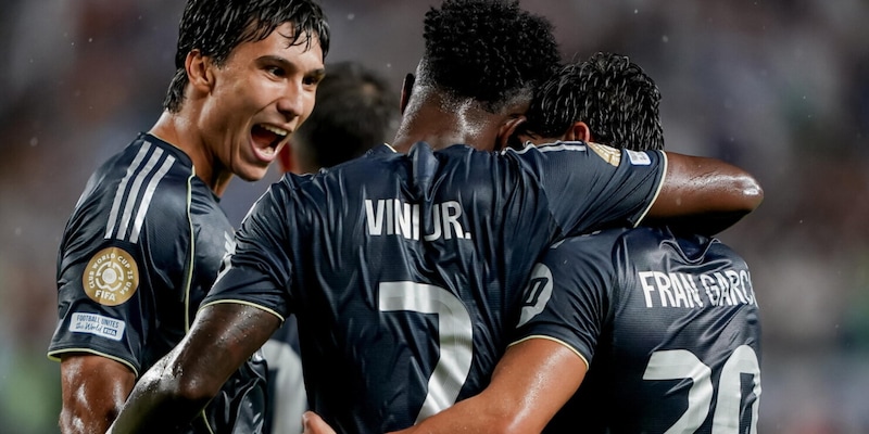 Juve, agli ottavi c’è il Real Madrid: tris al Salisburgo. A Inzaghi tocca il City 15 Juve, agli ottavi c’è il Real Madrid: tris al Salisburgo. A Inzaghi tocca il City