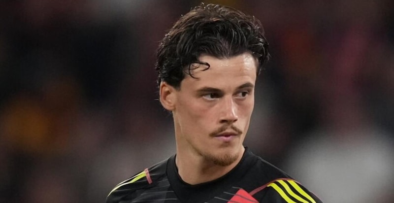 Calciomercato Roma, Ghisolfi blinda Svilar: “È il nostro futuro” 16 Calciomercato Roma, Ghisolfi blinda Svilar: “È il nostro futuro”