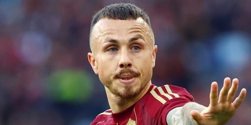 Roma, Angelino non parte: l'affare con l'Al-Hilal è rimandato, cosa è successo 15 Roma, Angelino non parte: l'affare con l'Al-Hilal è rimandato, cosa è successo