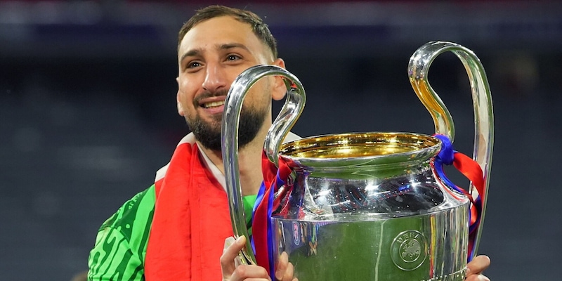 Calciomercato Juve, nessuno è incedibile: Allegri tenta lo… scippo. Sogno Donnarumma  