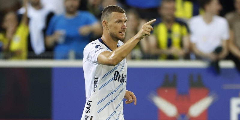 Dzeko verso il sì, il Bologna adesso ci crede 15 Dzeko verso il sì, il Bologna adesso ci crede