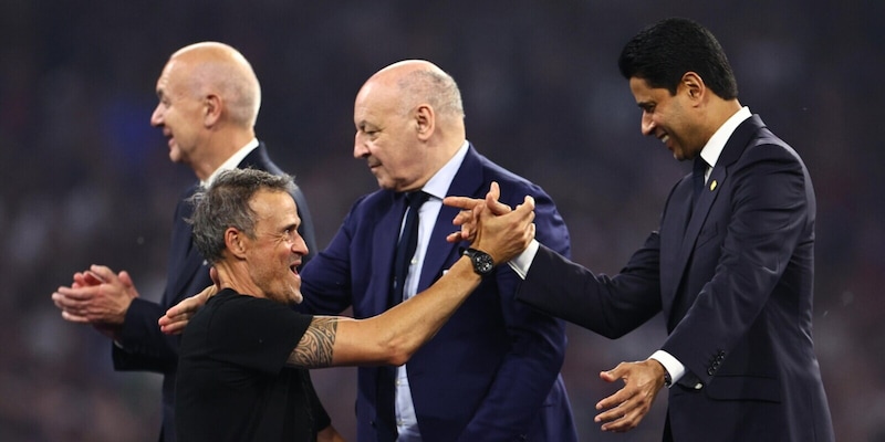 Al-Khelaifi, eccoti la Coppa con dedica a Mbappé 1 Al-Khelaifi, eccoti la Coppa con dedica a Mbappé