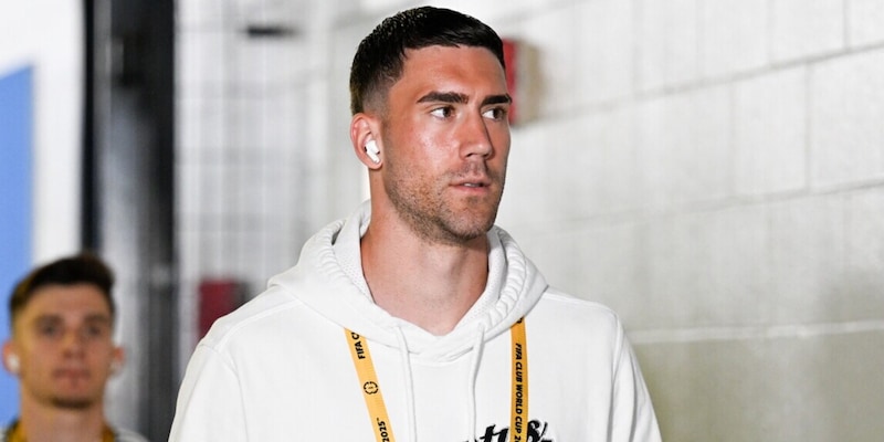 Vlahovic-Juve, tensione alle stelle: lo scenario che nessuno vuole augurarsi 16 Vlahovic-Juve, tensione alle stelle: lo scenario che nessuno vuole augurarsi