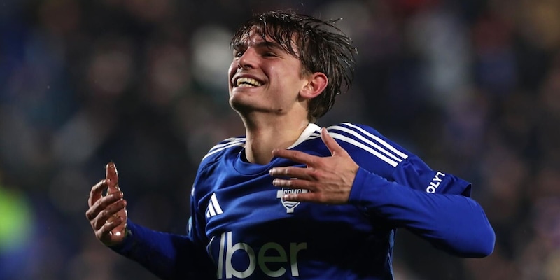 Como, Nico Paz è un intrigo: Il Real Madrid lo stima ma... 16 Como, Nico Paz è un intrigo: Il Real Madrid lo stima ma...