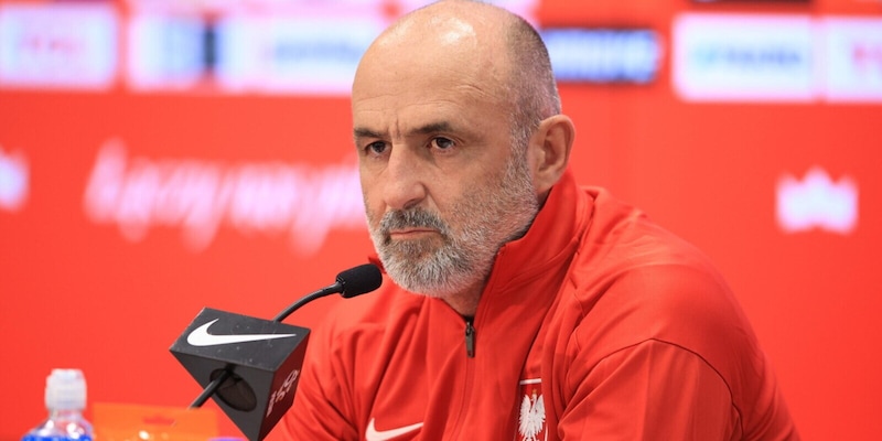 Polonia, addio Probierz: le dimissioni del ct per il caso Lewandowski 15 Polonia, addio Probierz: le dimissioni del ct per il caso Lewandowski