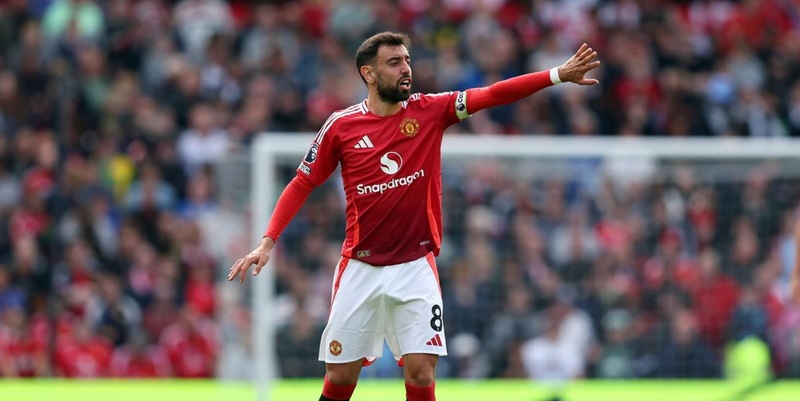 "Manchester United, Bruno Fernandes rifiuta un'offerta pazzesca dell'Al Hilal" 16 "Manchester United, Bruno Fernandes rifiuta un'offerta pazzesca dell'Al Hilal"