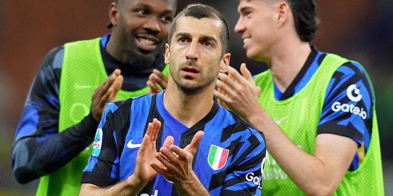 Mkhitaryan surreale: “Non somiglio a Pippo Franco. Inter ingiocabile? Lo ridirei” 14 Mkhitaryan surreale: “Non somiglio a Pippo Franco. Inter ingiocabile? Lo ridirei”