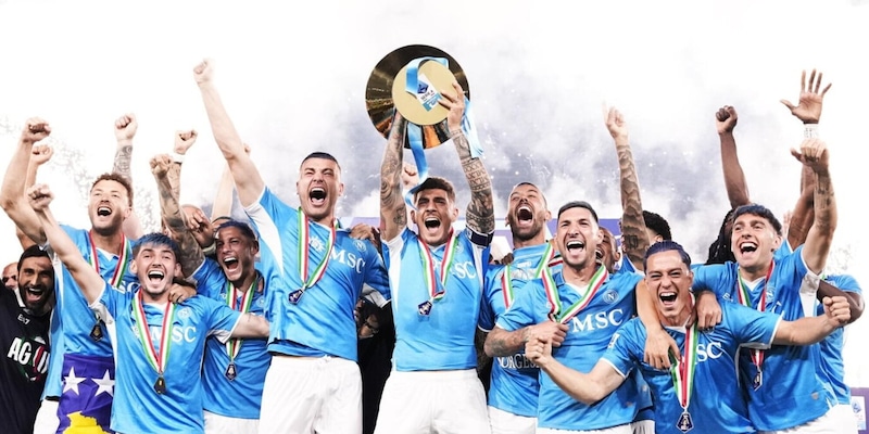 Napoli, il quarto scudetto diventa uno studio all'Università Federico II 13 Napoli, il quarto scudetto diventa uno studio all'Università Federico II