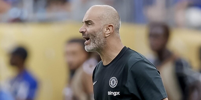 "Ma che è, uno scherzo?" Maresca furioso con la Fifa: "Giocare qui non è possibile" 12 "Ma che è, uno scherzo?" Maresca furioso con la Fifa: "Giocare qui non è possibile"