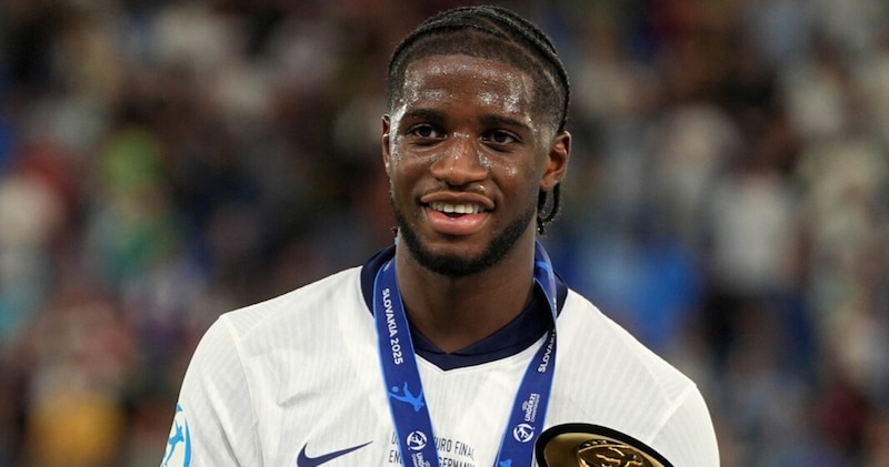 Lo ricordate alla Juve? Scaricato da Giuntoli e Motta, trionfa nell'Europeo U21 10 Lo ricordate alla Juve? Scaricato da Giuntoli e Motta, trionfa nell'Europeo U21