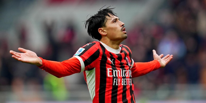 Reijnders sbarca a Manchester, ma il Milan resta nel cuore: "È stato un vero onore" 15 Reijnders sbarca a Manchester, ma il Milan resta nel cuore: "È stato un vero onore"