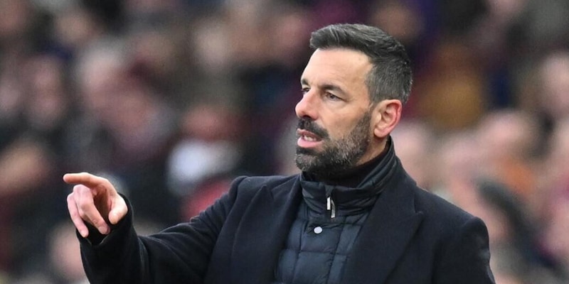 Leicester, esonerato Van Nistelrooy: non sarà lui a guidare le 'Foxes' in Championship 16 Leicester, esonerato Van Nistelrooy: non sarà lui a guidare le 'Foxes' in Championship