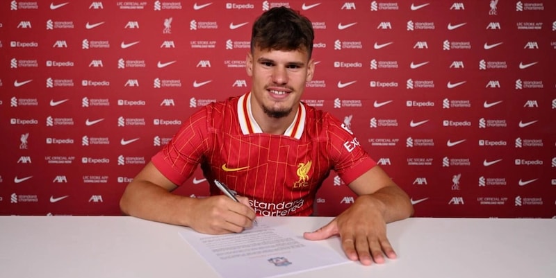 Kerkez al Liverpool, è ufficiale: "Darò tutto per vincere trofei. Non vedo l'ora di..."