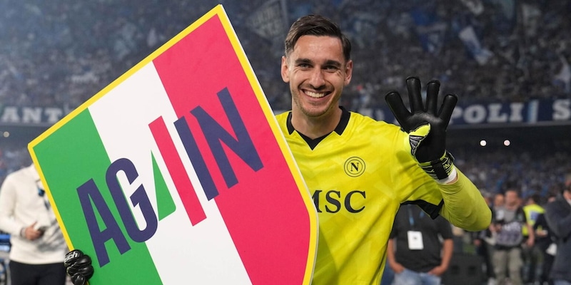 Napoli, ufficiale il rinnovo di Meret: il comunicato del club 15 Napoli, ufficiale il rinnovo di Meret: il comunicato del club