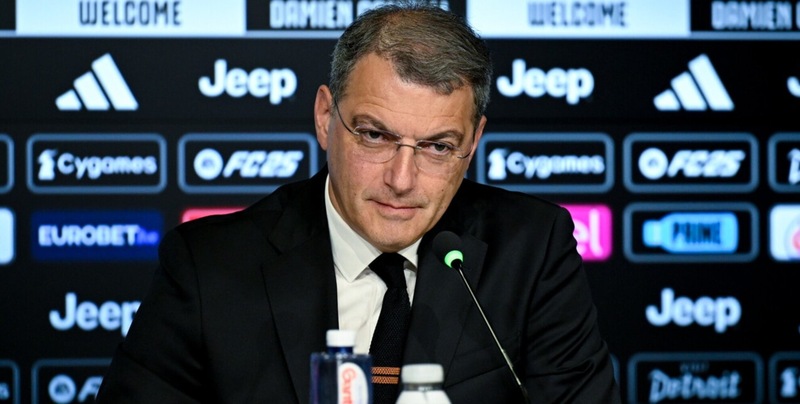 La Juve lo blinda fino al 2030! Primo rinnovo ufficiale di Comolli, i dettagli 16 La Juve lo blinda fino al 2030! Primo rinnovo ufficiale di Comolli, i dettagli