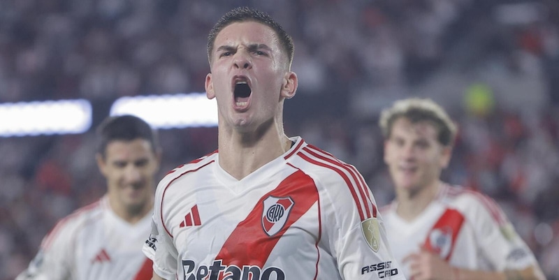 Mastantuono al Real è ufficiale: trasferimento più caro del calcio argentino, le cifre 14 Mastantuono al Real è ufficiale: trasferimento più caro del calcio argentino, le cifre