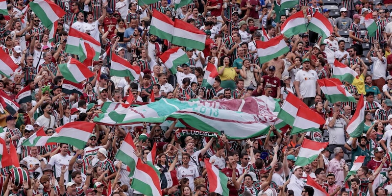 Fa irruzione nella stanza d'hotel della Fluminense per... dormire: l'assurda storia dal Mondiale per Club
