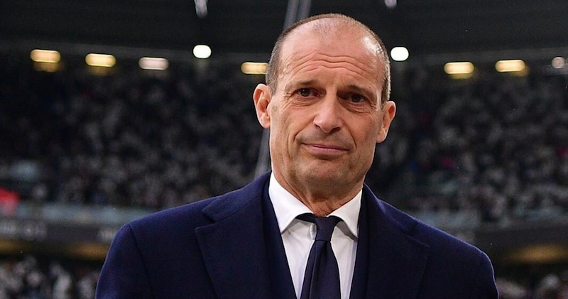 Allegri docente a Coverciano: due ore di lezione al Master, presenti Fabregas e Hamsik 15 Allegri docente a Coverciano: due ore di lezione al Master, presenti Fabregas e Hamsik