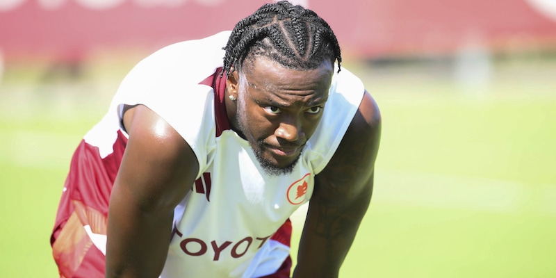 Roma, svolta in uscita: Abraham al Besiktas, ci siamo. Operazione da 20 milioni 15 Roma, svolta in uscita: Abraham al Besiktas, ci siamo. Operazione da 20 milioni