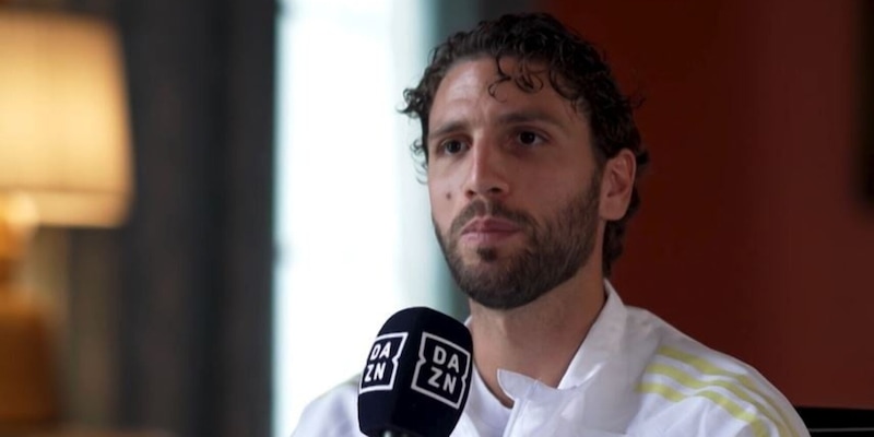 Locatelli: "Guardate il PSG, niente alibi. Tudor dna Juve, sa come parlarci. E a Thuram ci penso io" 1 Locatelli: "Guardate il PSG, niente alibi. Tudor dna Juve, sa come parlarci. E a Thuram ci penso io"