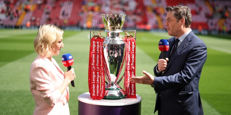 Premier League, rivoluzione in tv: i giocatori sostituiti saranno intervistati in diretta durante la partita 12 Premier League, rivoluzione in tv: i giocatori sostituiti saranno intervistati in diretta durante la partita