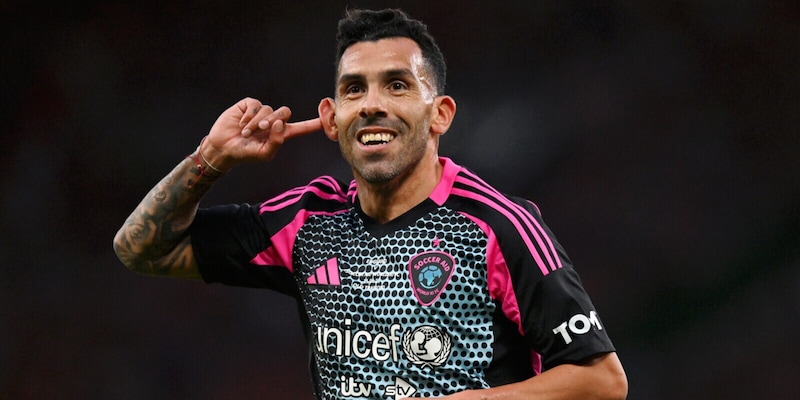 Tevez fischiato al match di beneficenza, risposta show: poker per la rimonta! 13 Tevez fischiato al match di beneficenza, risposta show: poker per la rimonta!
