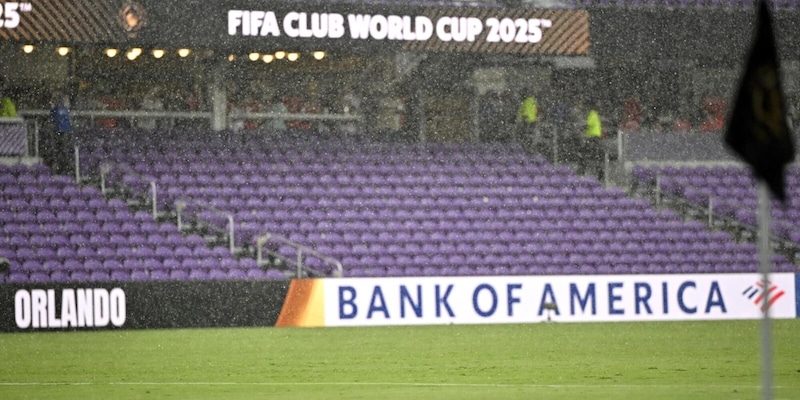 Mondial flop: stadi riempiti solo per il 54,78%. In Serie A il tasso è del 92,4% 14 Mondial flop: stadi riempiti solo per il 54,78%. In Serie A il tasso è del 92,4%